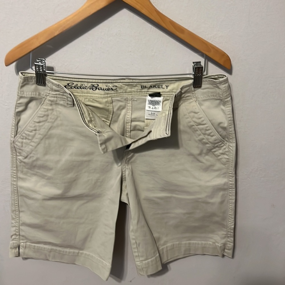 NWOT Eddie Bauer Blakely Shorts